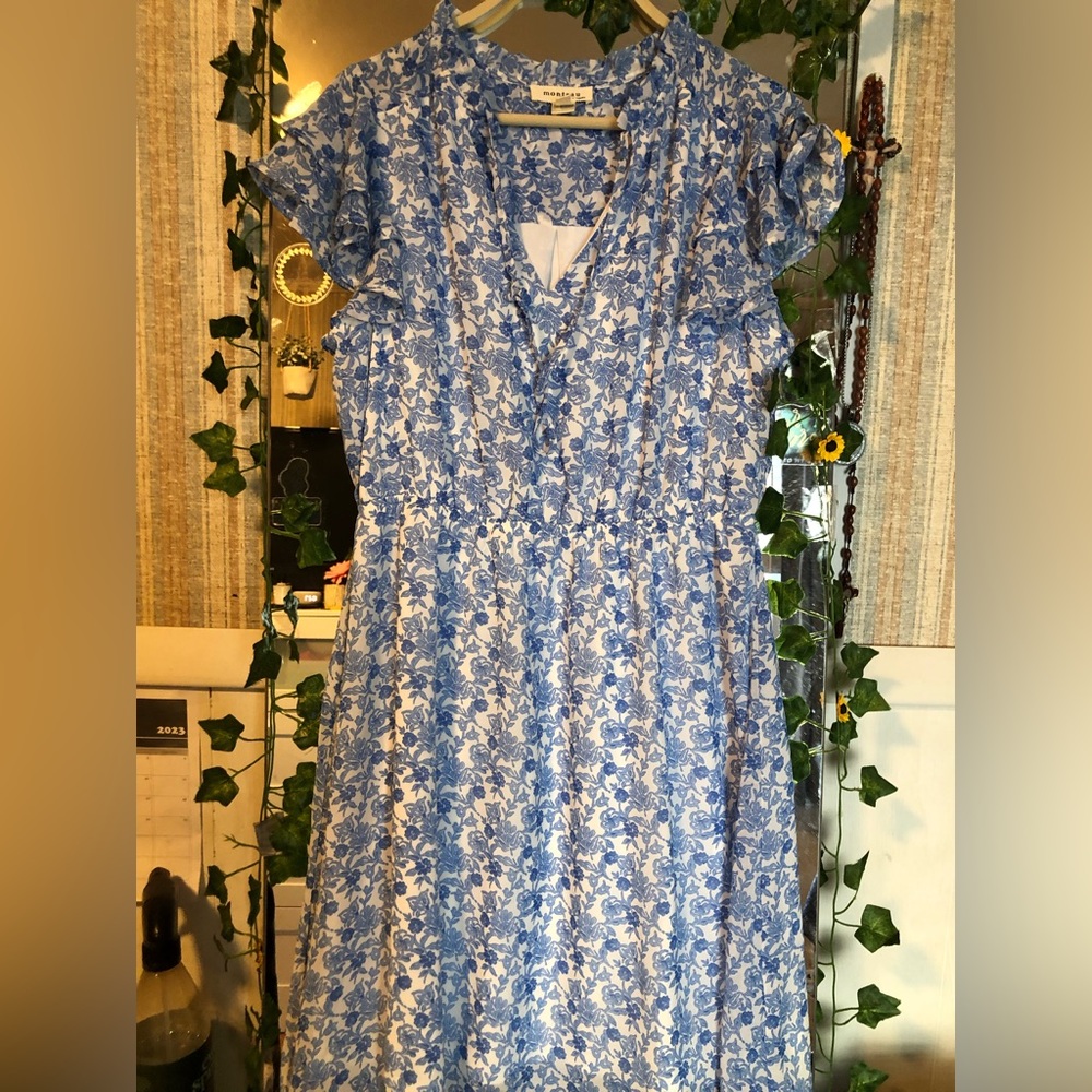 Floral baby blue/white dress- size large but can also be a medium